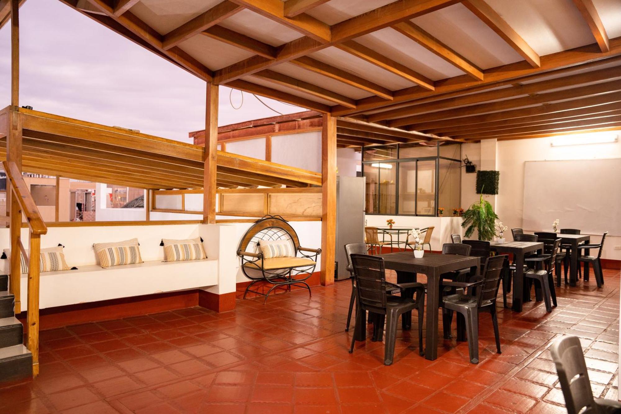 Hostal Los Balcones Nazca Exterior foto